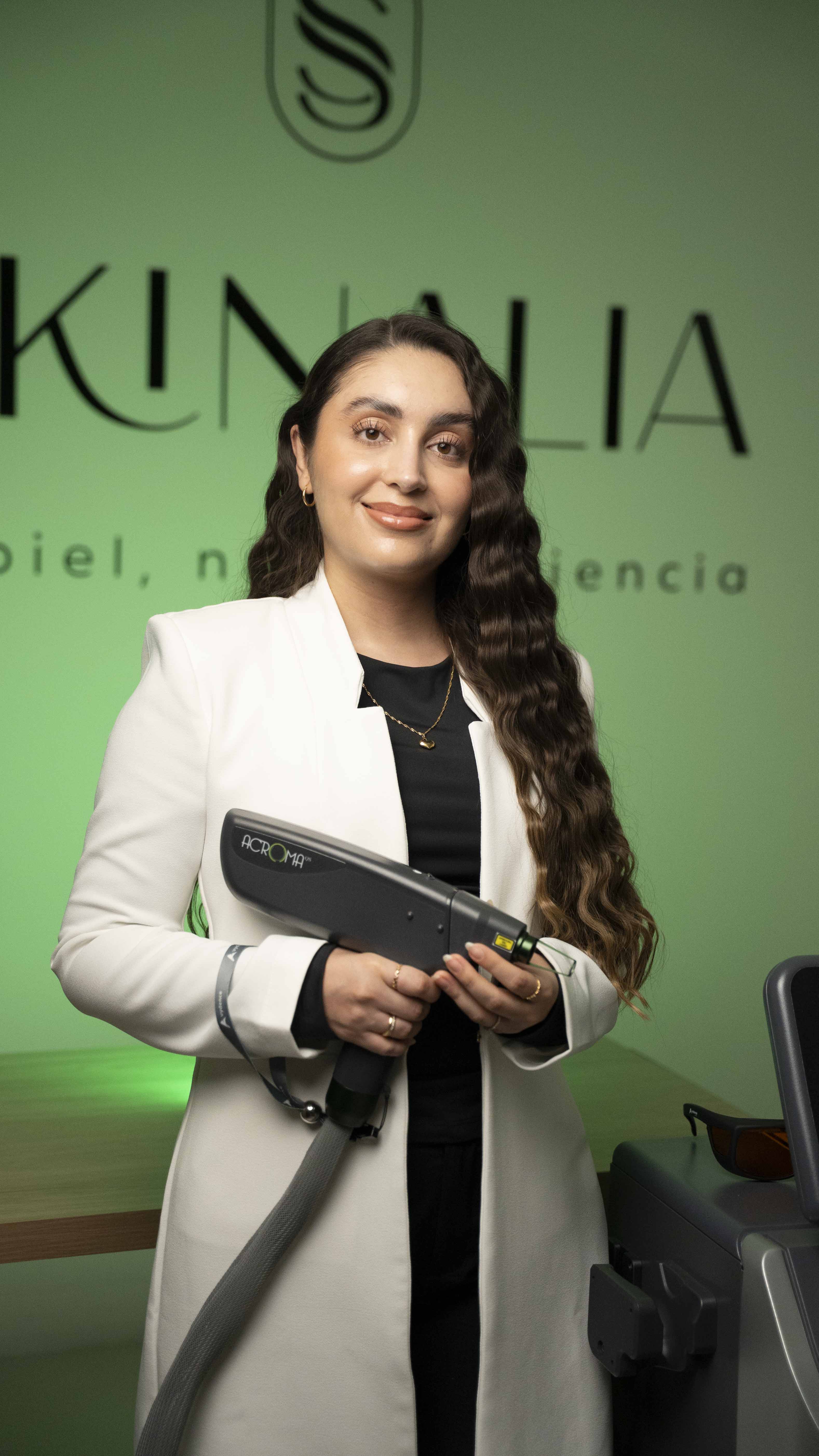 Valoración médica de manchas y melasma en Skinalia